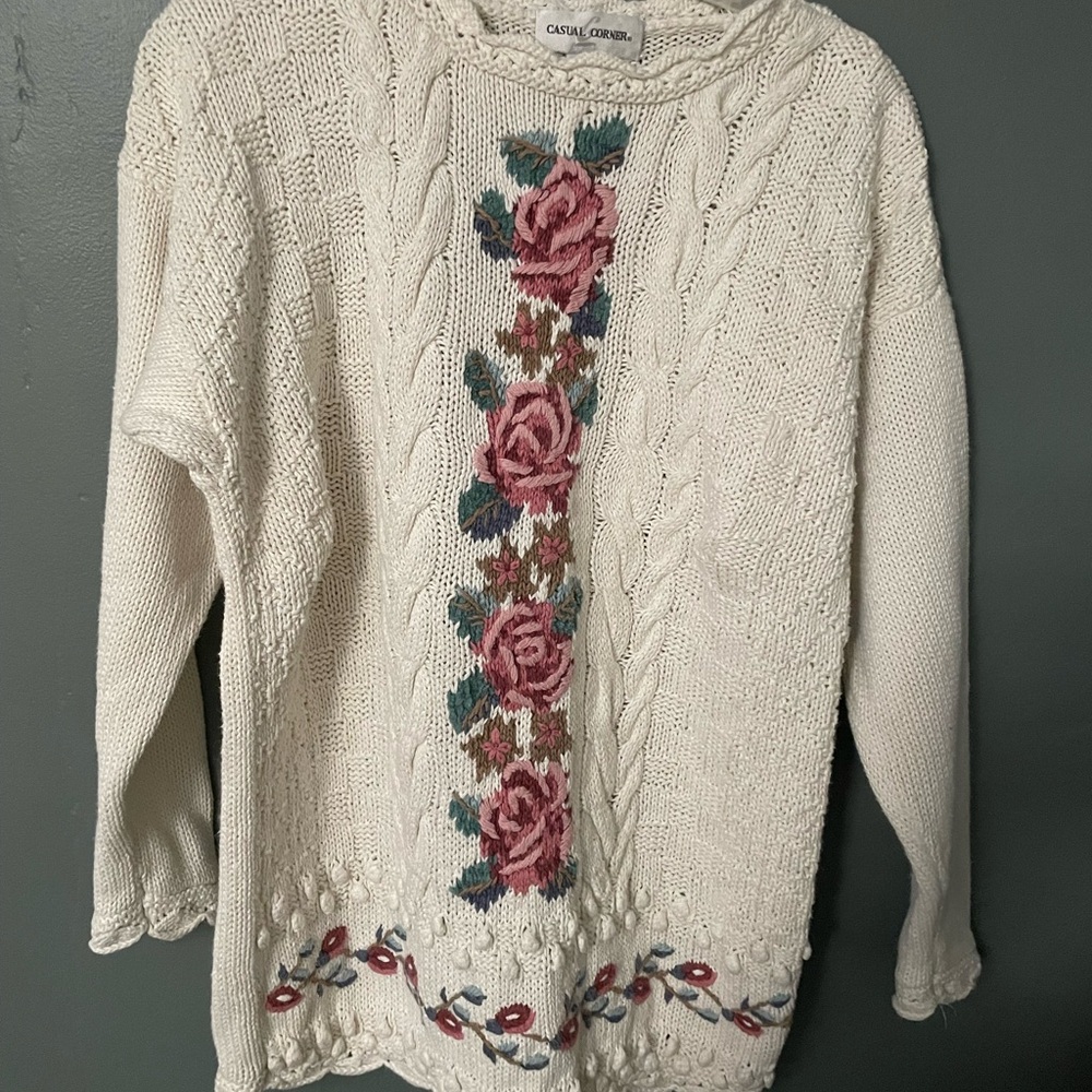 Casual Corner Cream Sweater with Floral Design